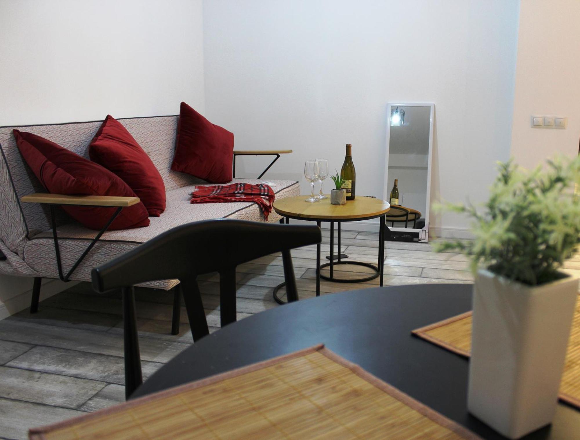 Style Apartments By Happy Place Tbilisi Bagian luar foto