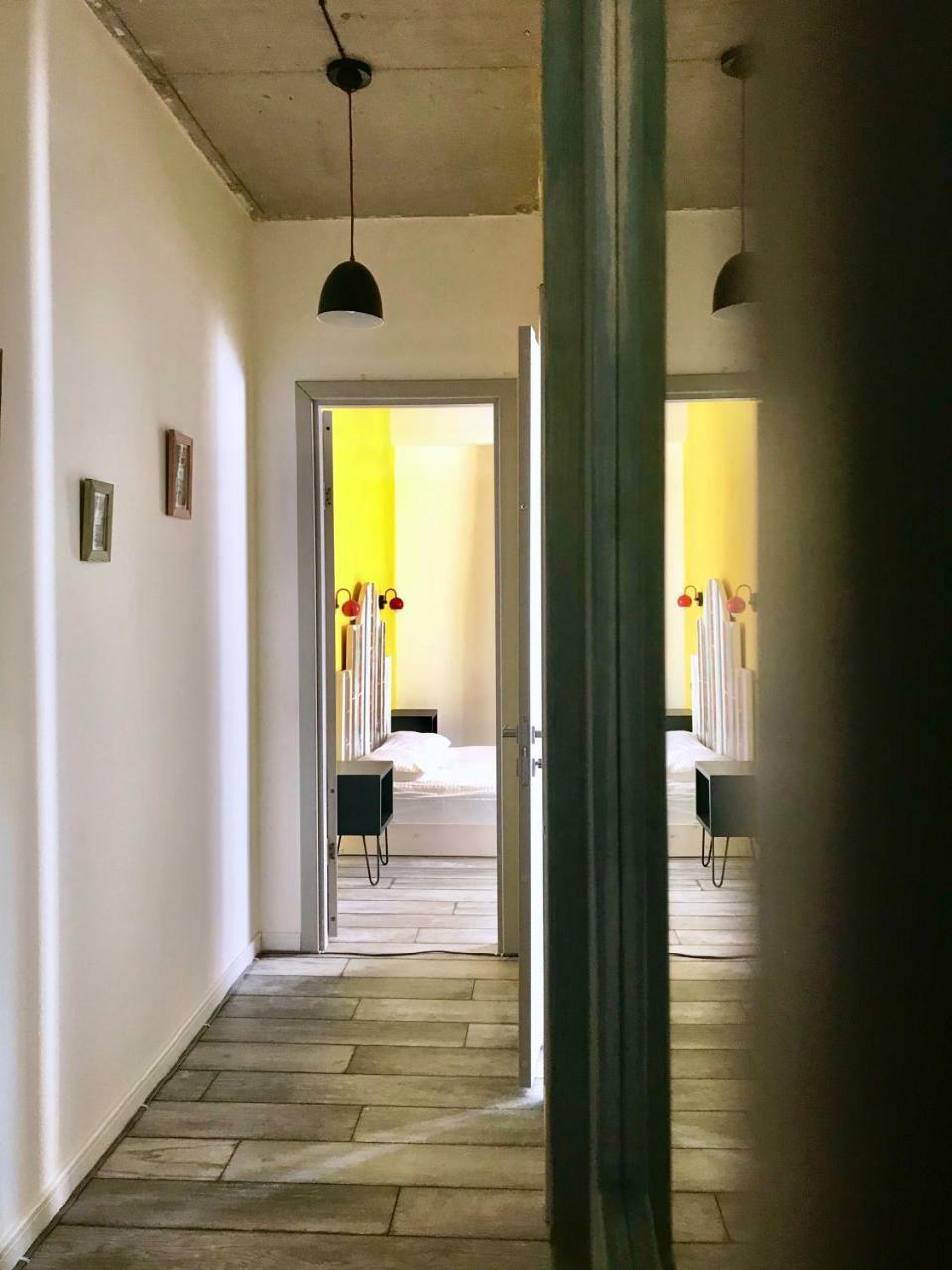 Style Apartments By Happy Place Tbilisi Bagian luar foto